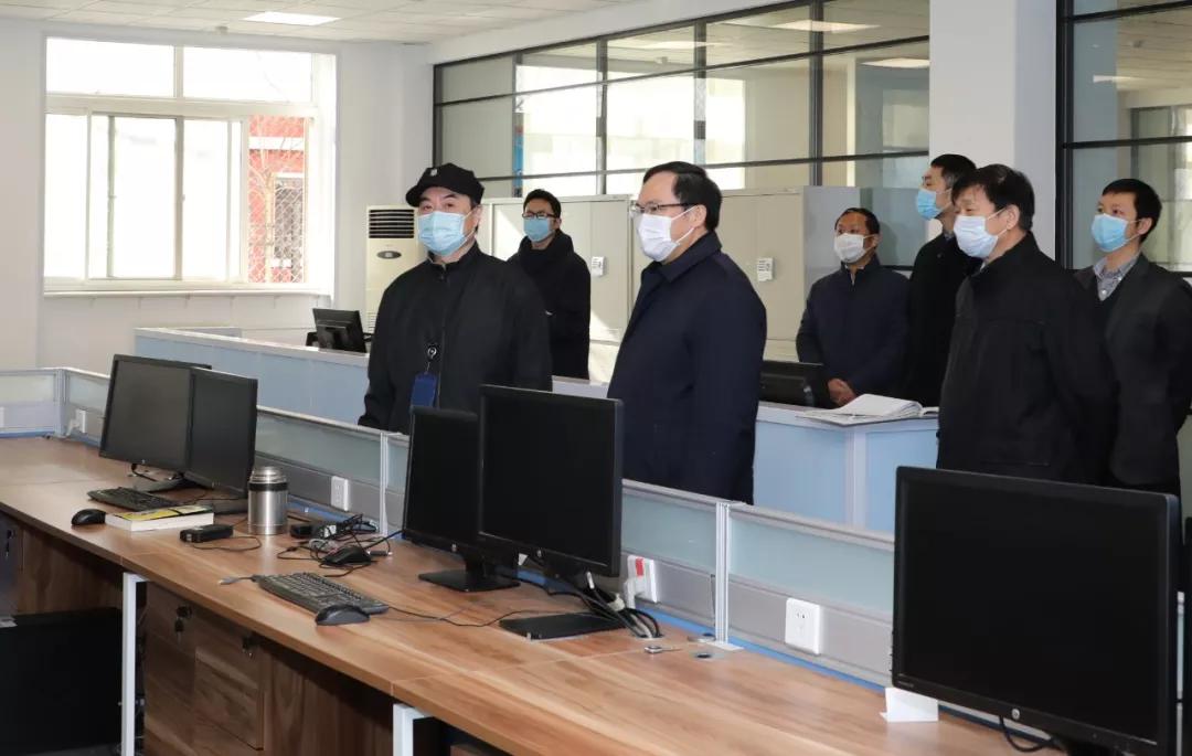 楊金成到七院、七一四所檢查指導(dǎo)疫情防控和復(fù)工復(fù)產(chǎn)工作